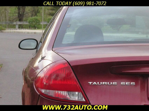 Used 2004 Ford Taurus SES image 32