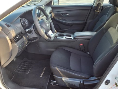Used 2024 Nissan Sentra SV image 12