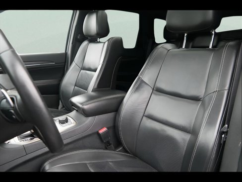 Used 2017 Jeep Grand Cherokee Limited w/ Luxury Group II image 10