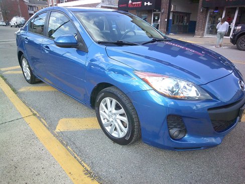 Used 2012 MAZDA MAZDA3 i Touring image 1