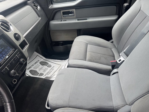 Used 2011 Ford F150 XLT w/ XLT Chrome Pkg image 14