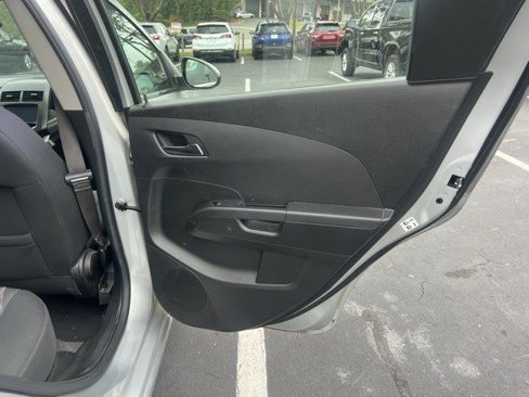 Used 2016 Chevrolet Sonic LT image 18