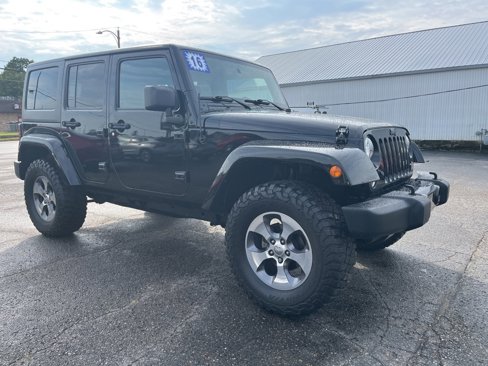 Used 2016 Jeep Wrangler Unlimited Sahara w/ Connectivity Group image 7