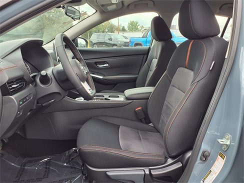 Used 2025 Nissan Sentra SR image 9