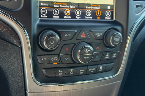 Used 2018 Jeep Grand Cherokee Altitude image 25