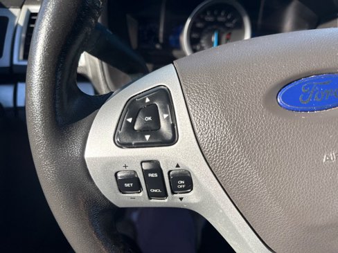 Used 2013 Ford Explorer XLT image 35