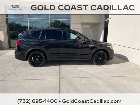 Used 2022 Volkswagen Tiguan SE R-Line image 4