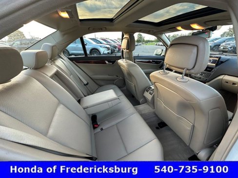 Used 2011 Mercedes-Benz C 300 Sport image 40