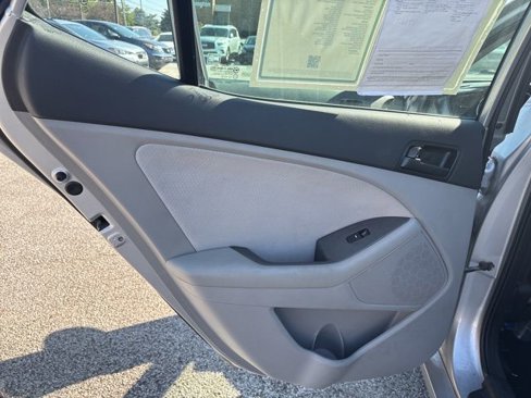 Used 2013 Kia Optima LX image 19
