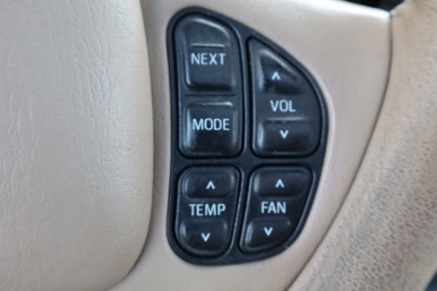 Used 2000 Ford Explorer Eddie Bauer image 31