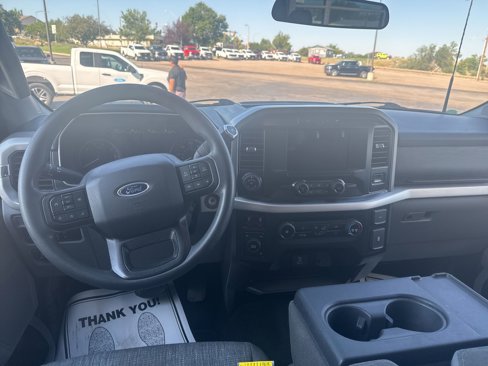 Used 2022 Ford F150 XLT w/ Trailer Tow Package image 9