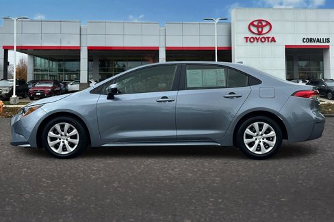 Used 2021 Toyota Corolla LE image 7