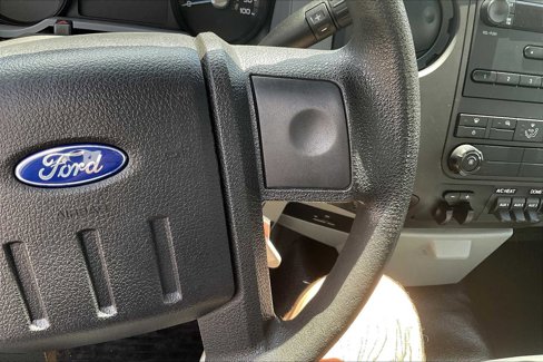 Used 2015 Ford F550 2WD Regular Cab Super Duty image 17