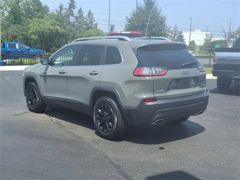 Used 2021 Jeep Cherokee Latitude Lux image 4