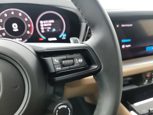 New 2026 Porsche Cayenne image 20