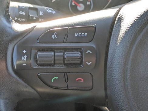 Used 2016 Kia Sorento EX image 18