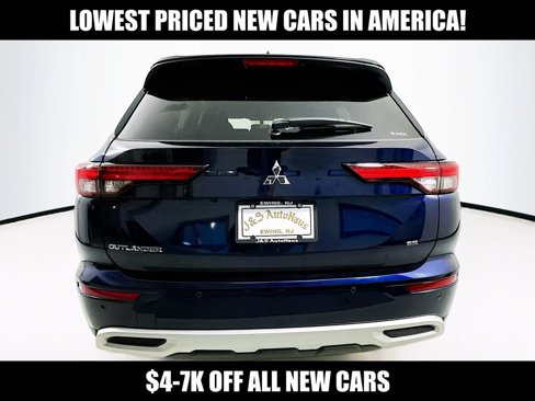 New 2024 Mitsubishi Outlander SE image 6