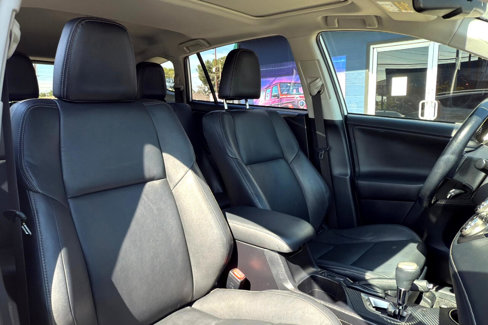 Used 2014 Toyota RAV4 Limited image 16