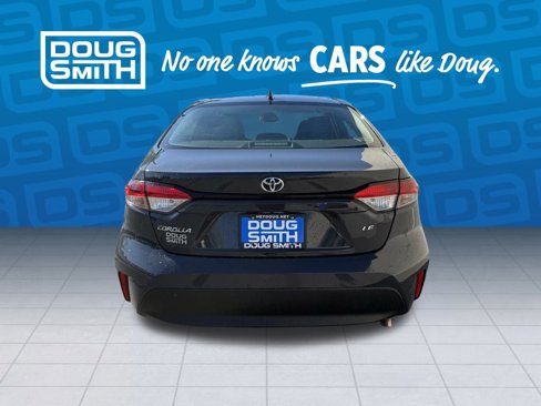 Used 2023 Toyota Corolla LE image 3