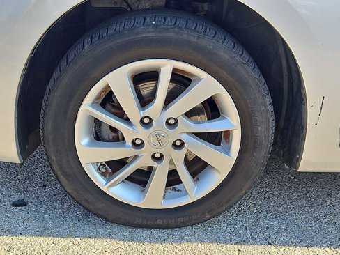 Used 2014 Nissan Sentra SV image 29