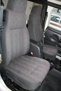 Used 2005 Jeep Wrangler Rubicon w/ Security Group image 25