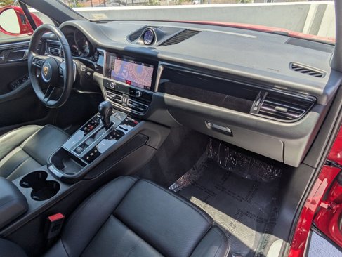 Certified 2022 Porsche Macan S image 27