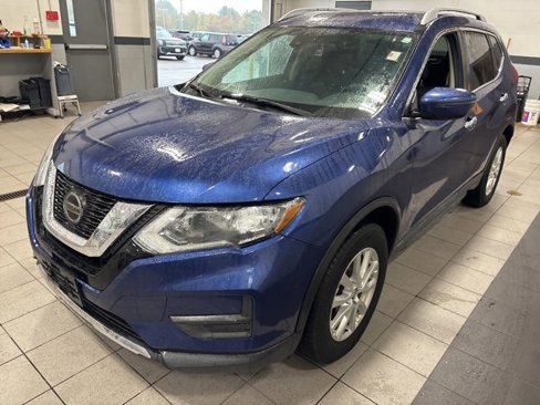 Certified 2020 Nissan Rogue SV image 3
