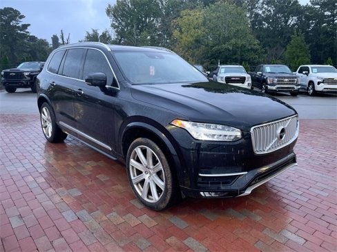 Used 2017 Volvo XC90 T6 Inscription w/ Vision Package image 7