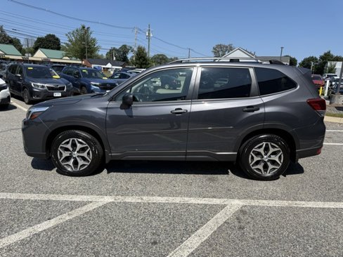 Used 2021 Subaru Forester Premium image 2
