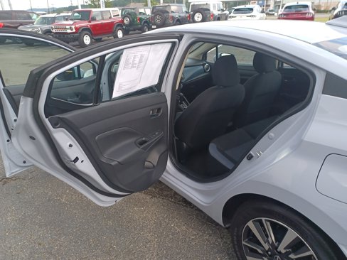 Used 2024 Nissan Versa SV w/ Trunk Package image 13
