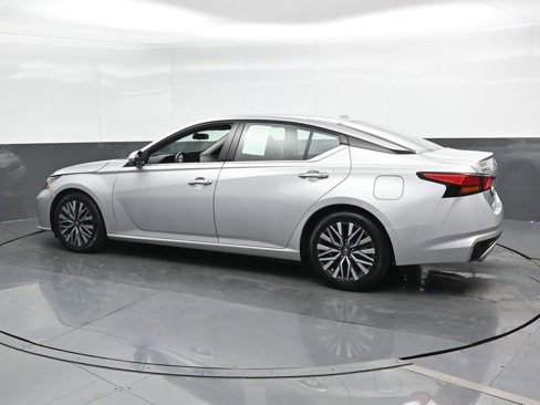 Used 2023 Nissan Altima 2.5 SL image 9