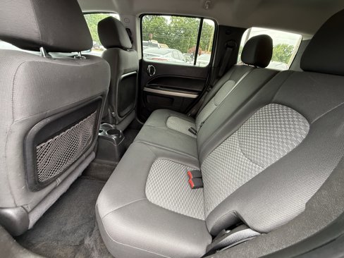 Used 2011 Chevrolet HHR LT w/ LT Preferred Equipment Group image 12