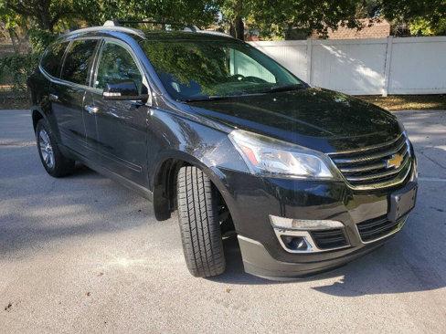 Used 2017 Chevrolet Traverse LT image 8