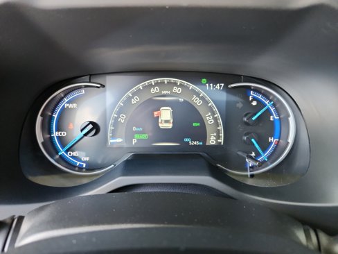 Used 2025 Toyota RAV4 XLE image 10