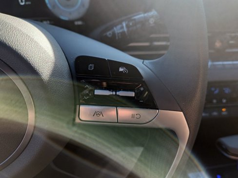 Certified 2024 Hyundai Elantra SEL image 16
