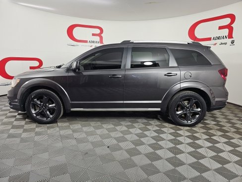 Used 2019 Dodge Journey Crossroad image 4