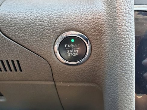 Used 2015 Lincoln Navigator L 4WD image 16