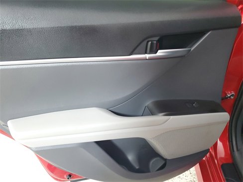 Used 2024 Toyota Camry LE image 9