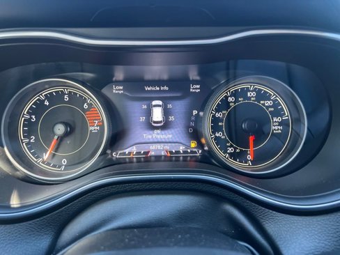 Used 2023 Jeep Cherokee Altitude Lux image 25