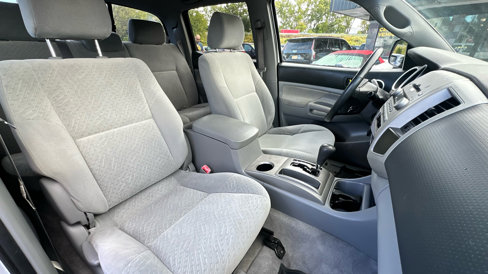 Used 2006 Toyota Tacoma PreRunner image 19