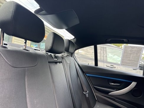Used 2018 BMW 330i xDrive Sedan image 12