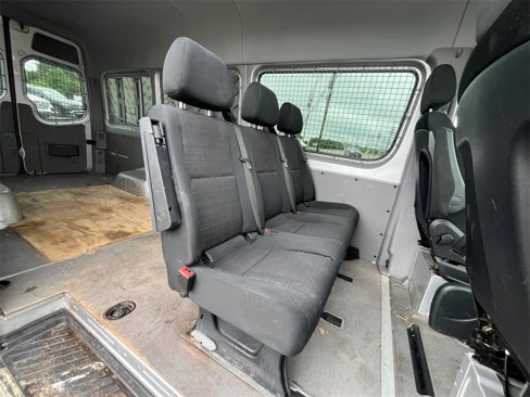 Used 2018 Mercedes-Benz Sprinter 3500 image 17