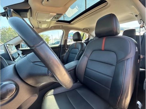 Used 2020 Nissan Sentra SR w/ Premium Package image 10