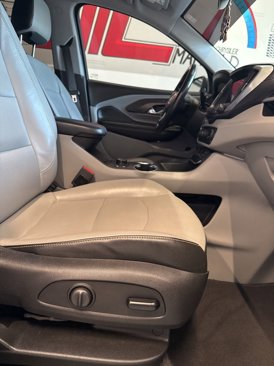 Used 2020 GMC Terrain SLT w/ Preferred Package image 10