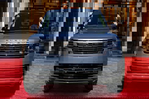 Used 2023 Land Rover Range Rover SE image 3
