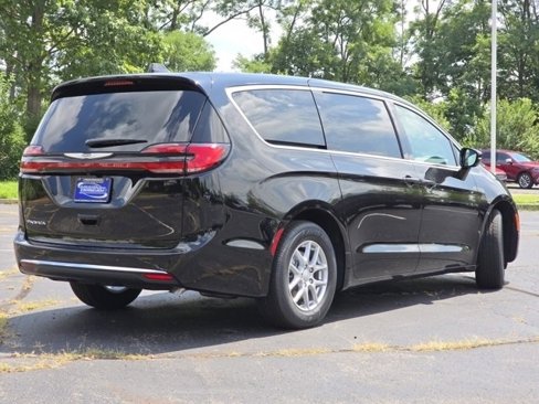New 2026 Chrysler Pacifica Select image 23