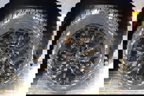 Used 2022 GMC Yukon SLE image 28