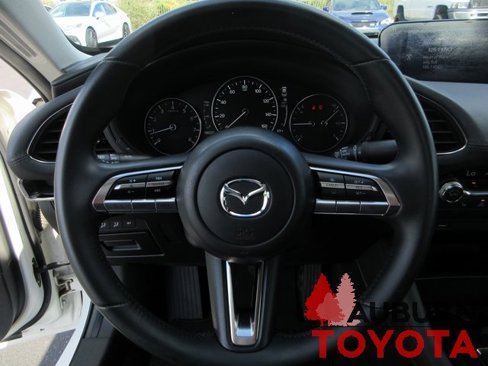 Used 2019 MAZDA MAZDA3 Sedan w/ Preferred Package image 11