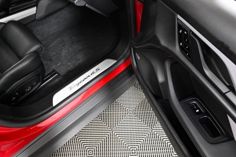 Certified 2020 Porsche Taycan 4S image 27