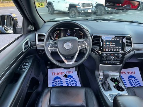 Used 2021 Jeep Grand Cherokee Limited w/ Sun & Sound Group image 23